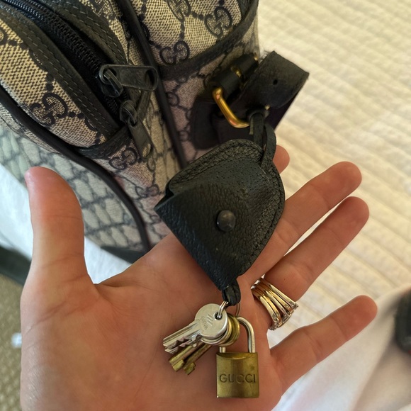 Authentic Vintage Gucci Ophidia crossbody - Picture 5 of 14